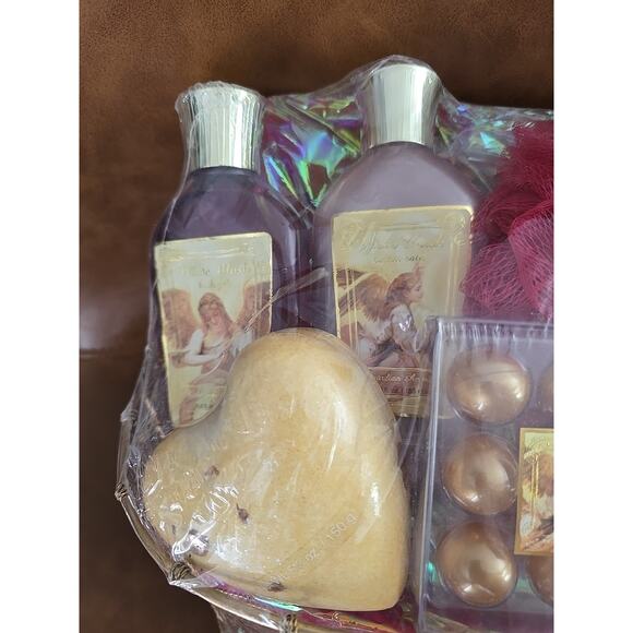 NEW Vintage 90s White Musk Luxury Angel Bath Wire Basket 8 Pcs Gift Bath Set - Picture 3 of 7
